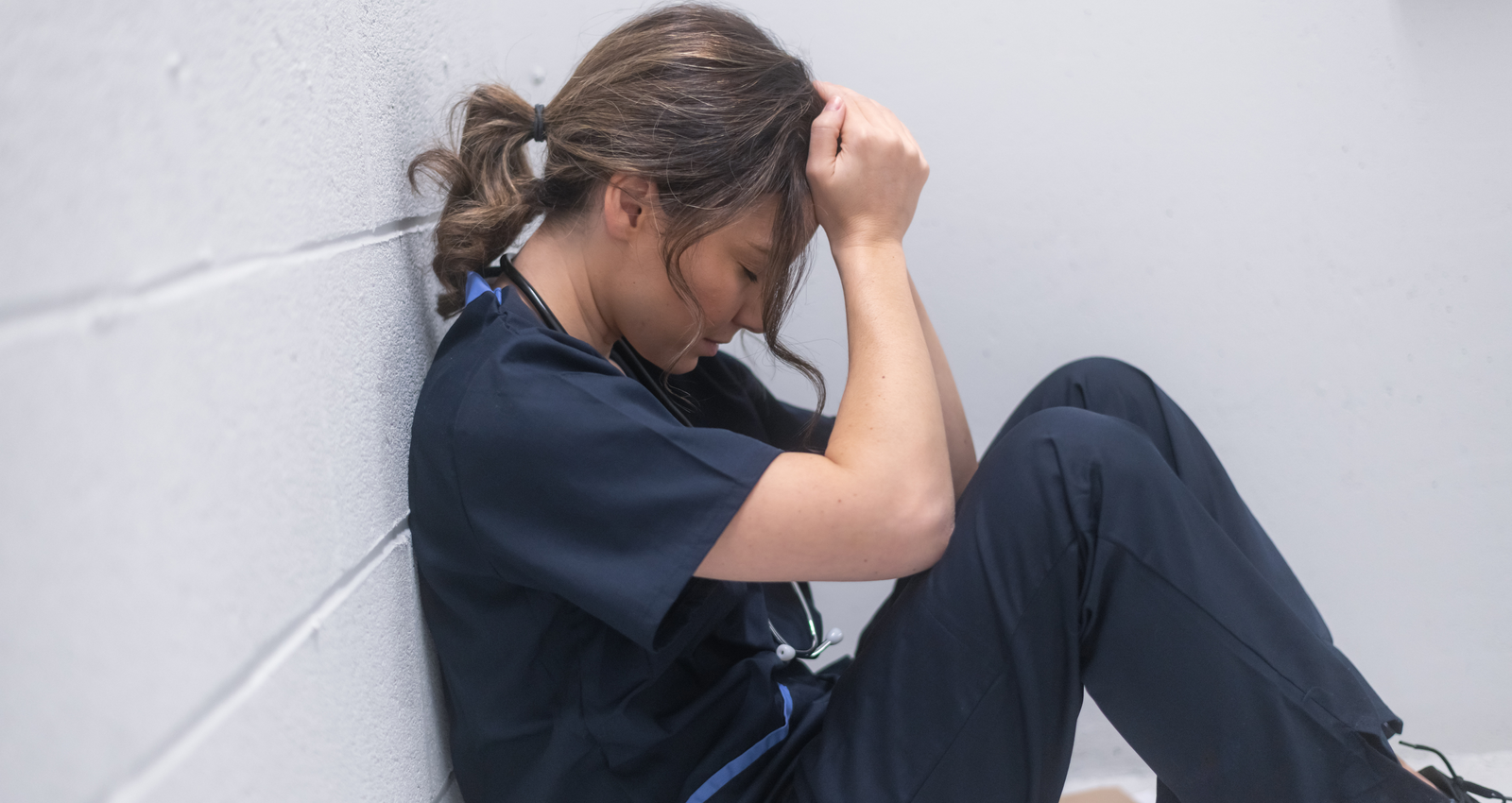 El Duelo del Título Por Qué tu Experiencia Profesional no Caduca al Cruzar la Frontera de USA