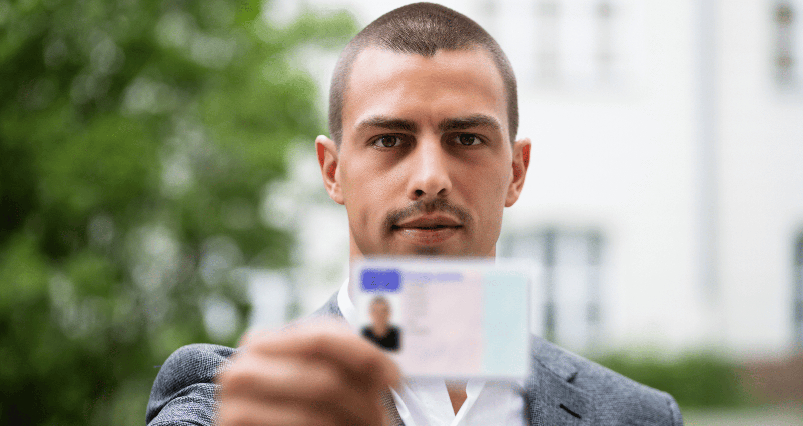 Tu consulado es tu aliado. Te explicamos cómo obtener o renovar tu Pasaporte, Cédula o Matrícula Consular o los Documentos Oficiales